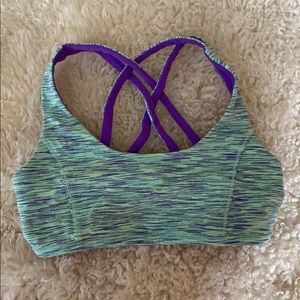 Reversible sports bra, very soft.